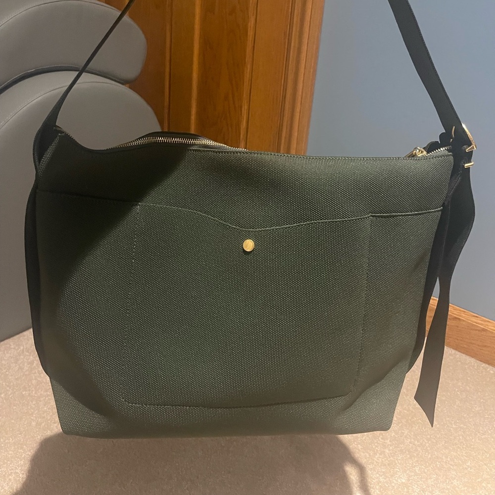Cuyana Recycled Green Shoulder Bag (Large)